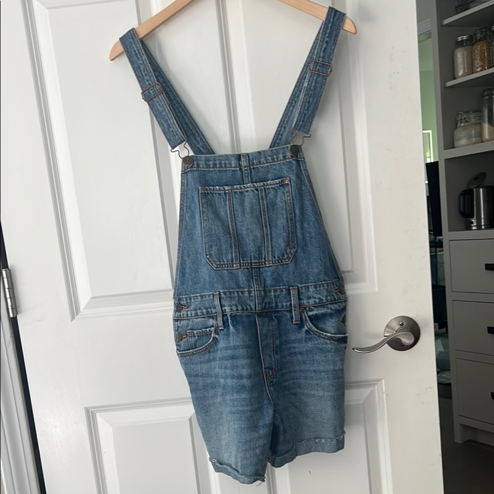 Lucky Brand boyfriend denim overall Jean Shorts blue Jean Overalls size small
